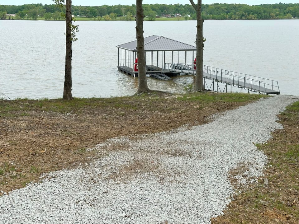 walkway to the dock