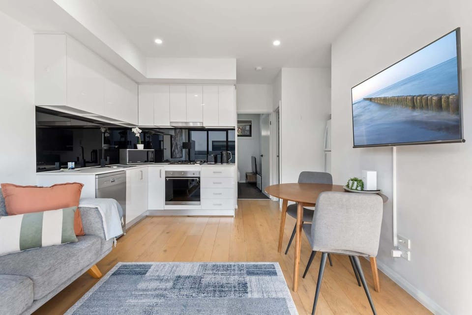 Living Area/Dining Area/Kitchen