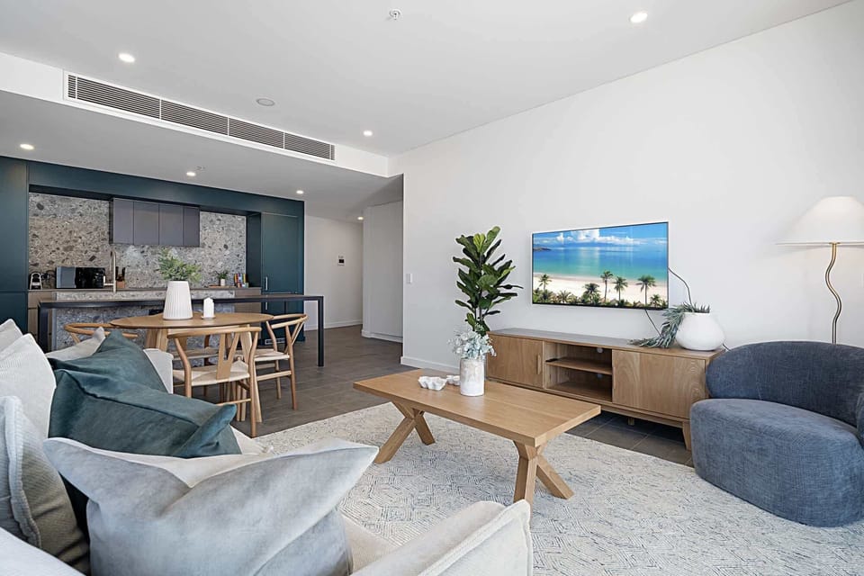 Living Area/Dining Area/Kitchen