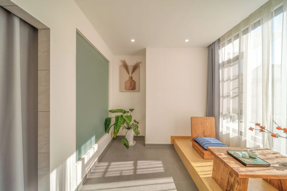Superior Double Room, Courtyard View | Blackout drapes, soundproofing, iron/ironing board (on request)