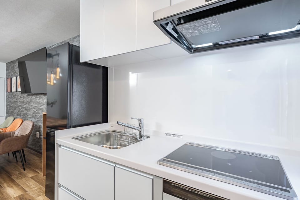 Superior House, Balcony | Private kitchen