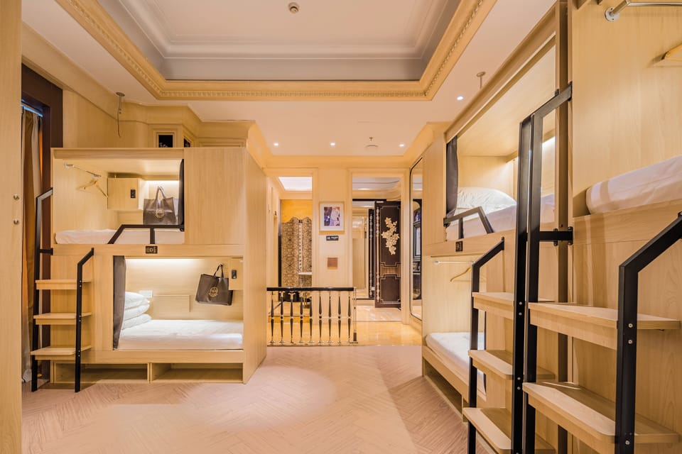8-Bed Famale Dormitory | Free WiFi