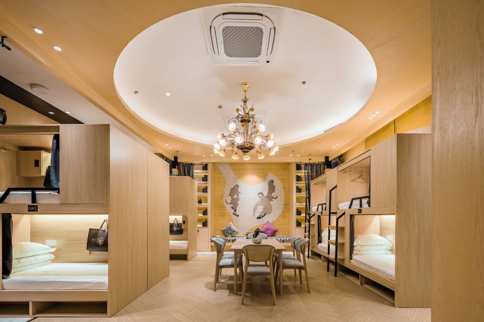 6-Bed Famale Dormitory | Free WiFi