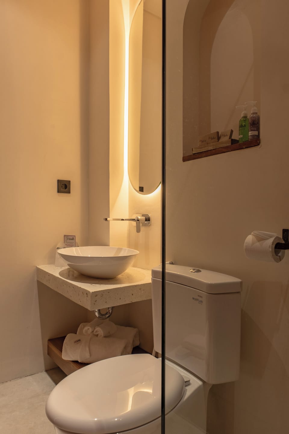Deluxe Double or Twin Room, Balcony, Bay View | Bathroom | Separate tub and shower, rainfall showerhead, eco-friendly toiletries