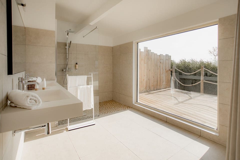 In-room safe, individually decorated, blackout drapes, soundproofing