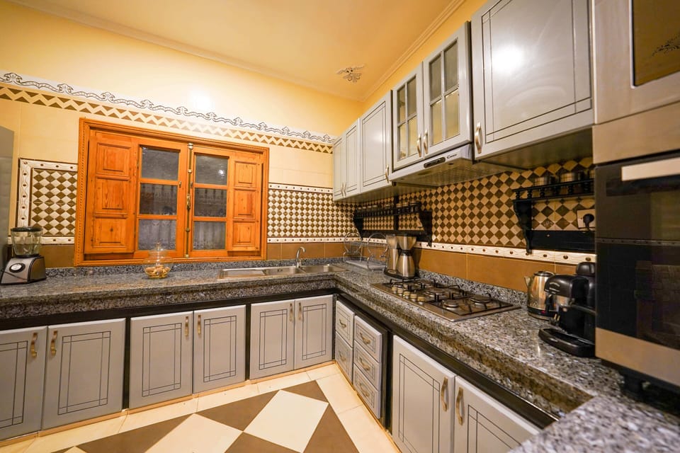 Villa, 4 Bedrooms, Smoking, Private Pool | Interior