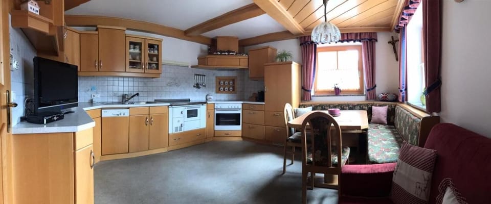 Apartment, 1 Bedroom, Accessible, Terrace | Interior