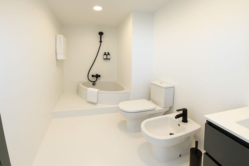 Comfort Room, Mountain View | Down comforters, in-room safe, desk, laptop workspace