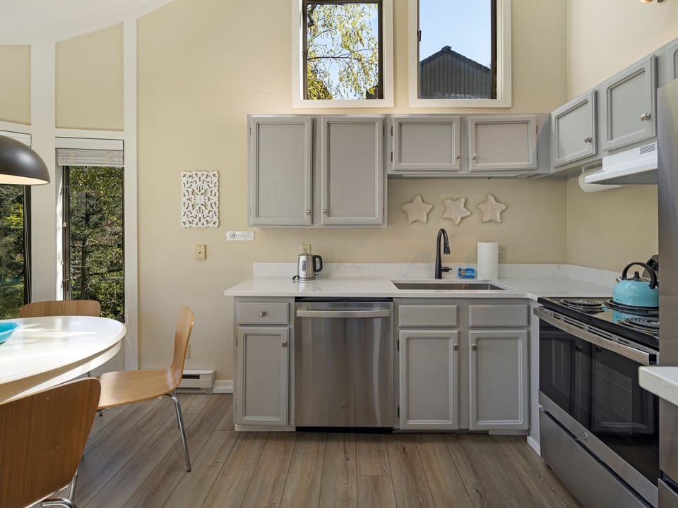 Kitchen/dining space.