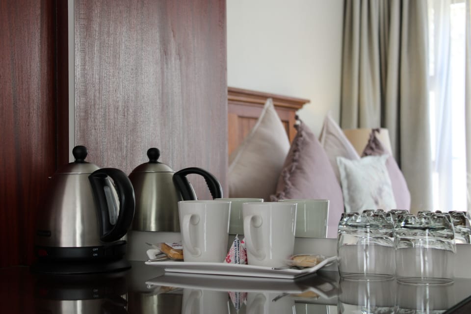 Standard Double Room | Laptop workspace, WiFi (free)
