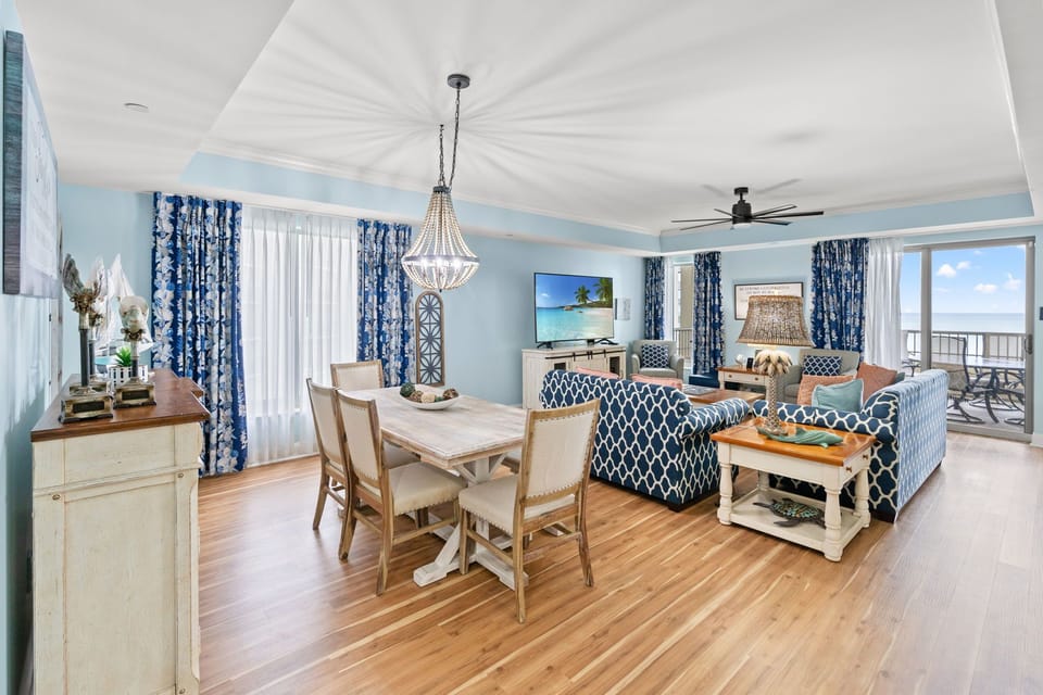 Dining Room / Living Room
