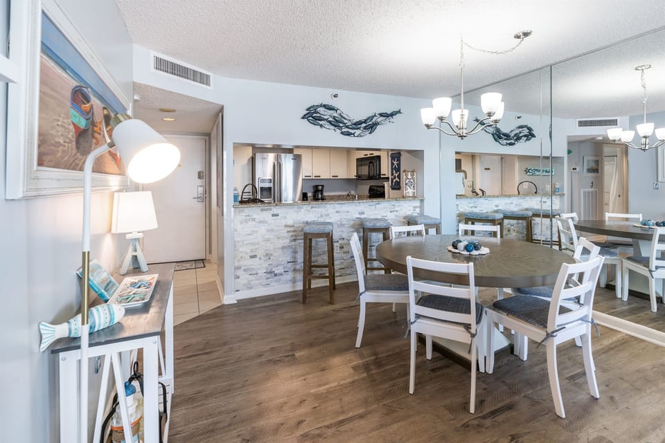 Dining / Kitchen
