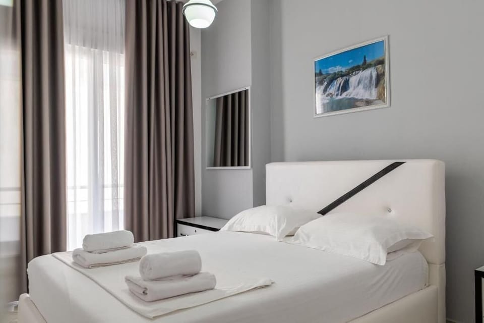 Family Room | Free WiFi