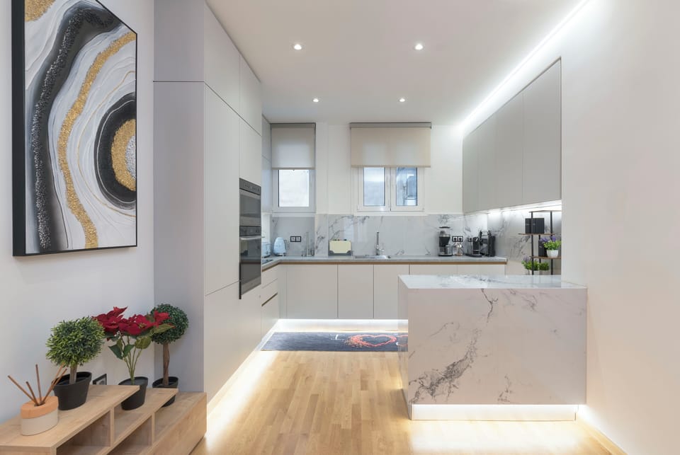 Classic Apartment, Balcony | Private kitchen | Full-size fridge, microwave, oven, stovetop