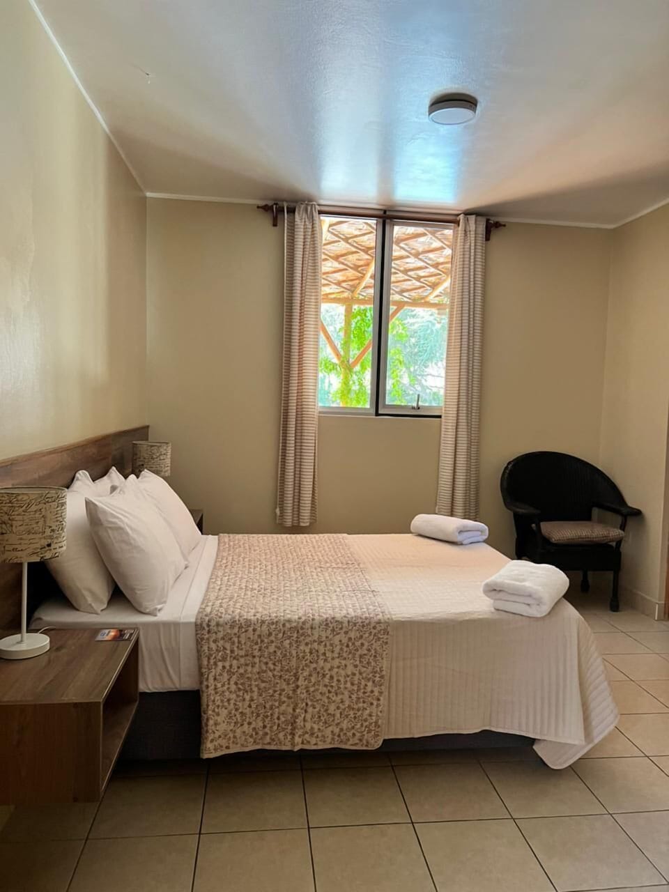 Superior Double Room | In-room safe, WiFi (free), bed sheets