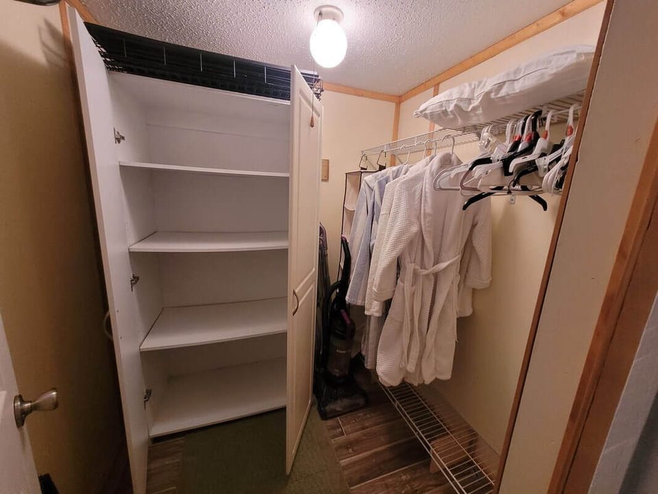 Master Bedroom Closet