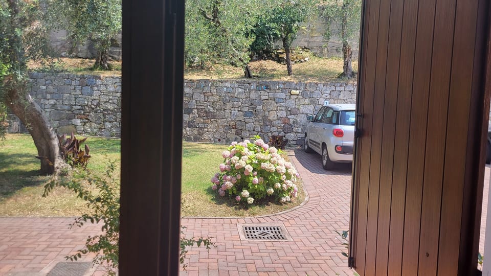 Basic Double Room, Patio, Courtyard View | Desk, WiFi (free)