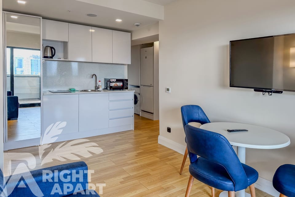 Luxury Suite, 2 Bedrooms | Living area