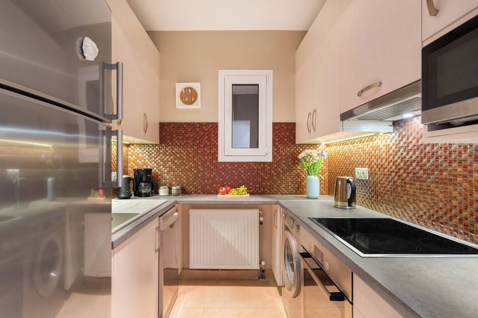 Family Apartment, 2 Bedrooms, Balcony | Private kitchen | Full-size fridge, microwave, oven, stovetop