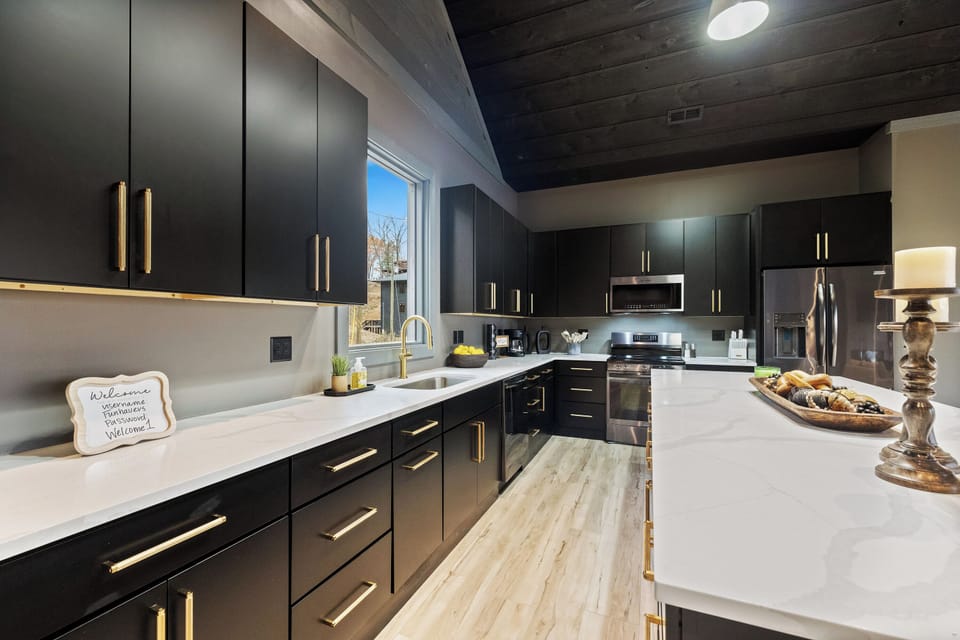 Full Kitchen