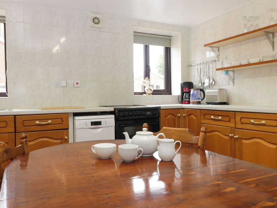 Fridge, microwave, dishwasher, toaster
