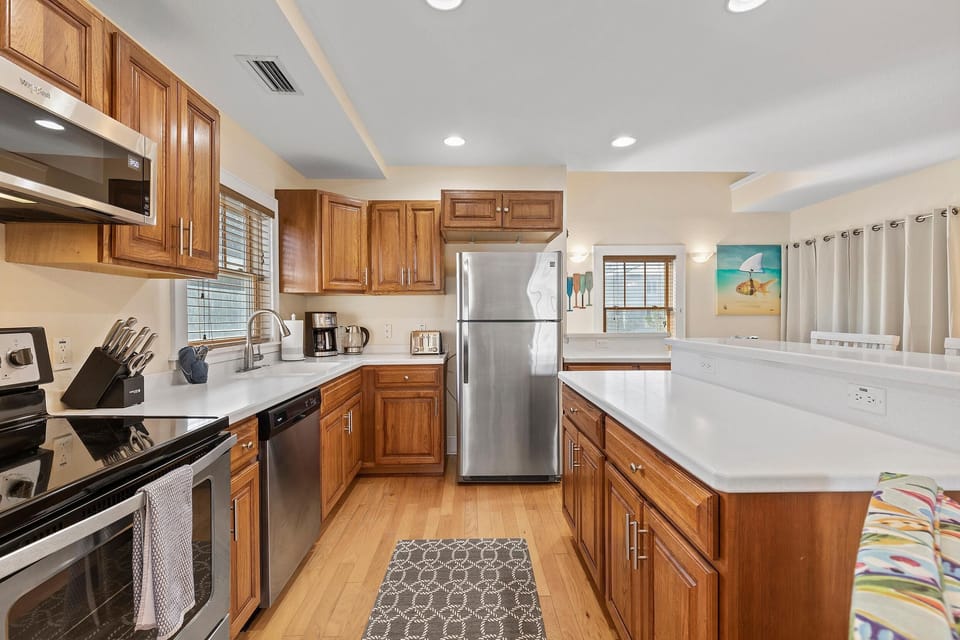 Condo, Multiple Beds (Lofty Dreams) | Private kitchen | Oven, coffee/tea maker, toaster, blender