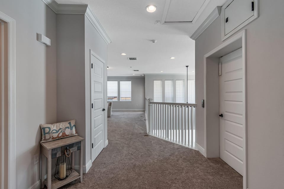 House, Multiple Beds (Redington Beach Townhouse 16305) | Interior