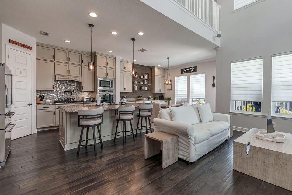 House, Multiple Beds (Redington Beach Townhouse 16305) | Interior