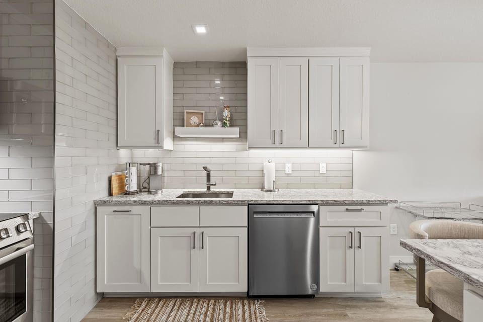 Condo, Multiple Beds (Seaward B503) | Private kitchen | Oven, toaster