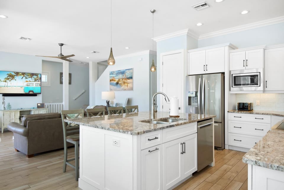 House, Multiple Beds (Reef of Paradise) | Private kitchen | Oven, toaster