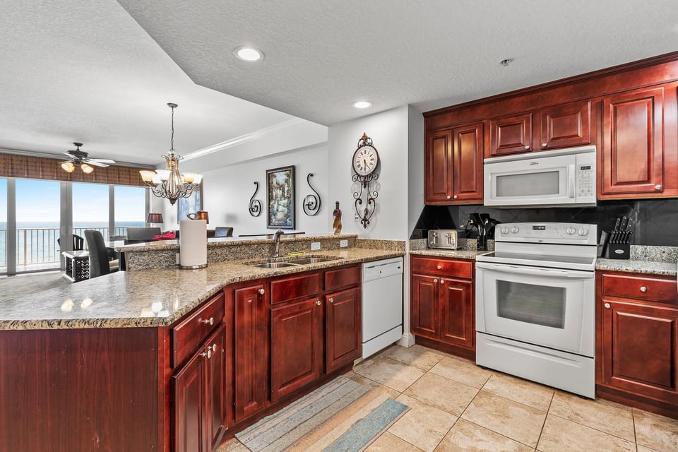Condo, Multiple Beds (Sanibel 1104) | Private kitchen | Oven, coffee/tea maker, toaster, blender