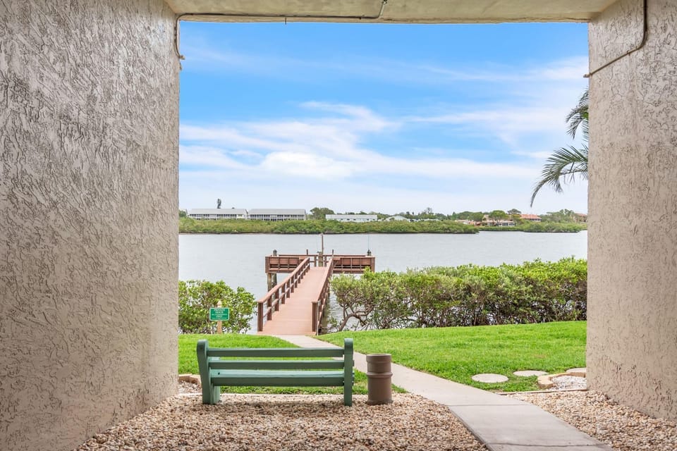 Condo, 2 Queen Beds (Sea Club #502 - Anchor's Away) | Property grounds