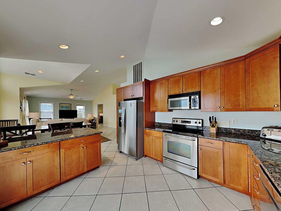 Studio (4 Bedrooms) | Property amenity