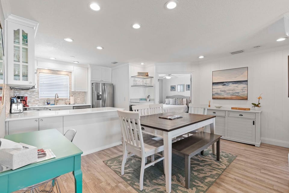Condo, Multiple Beds (Colony Beach Club 248) | Dining