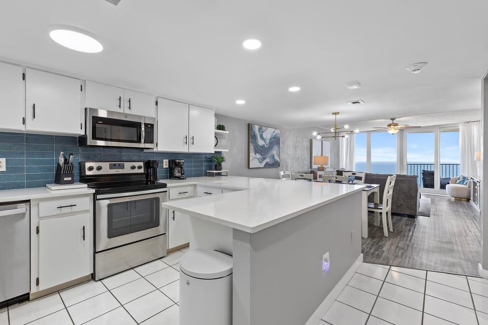 Condo, Multiple Beds (The Shores Club 1105) | Private kitchen | Oven, coffee/tea maker, toaster, blender