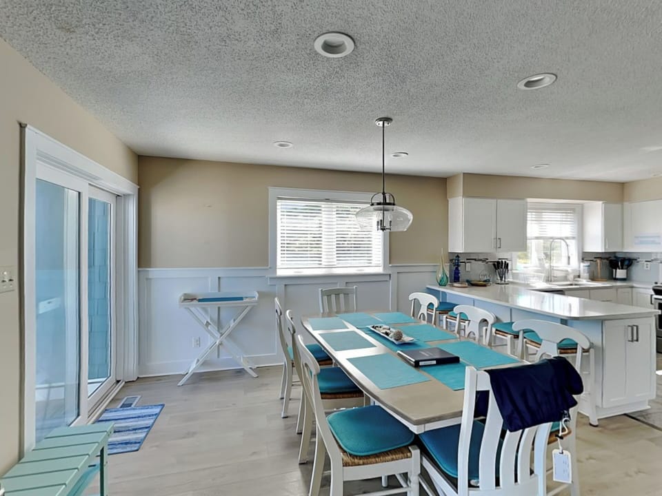 Studio (4 Bedrooms) | Property amenity