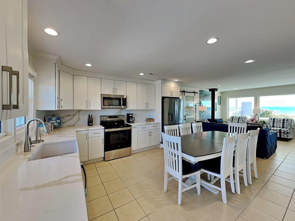 Studio (4 Bedrooms) | Property amenity