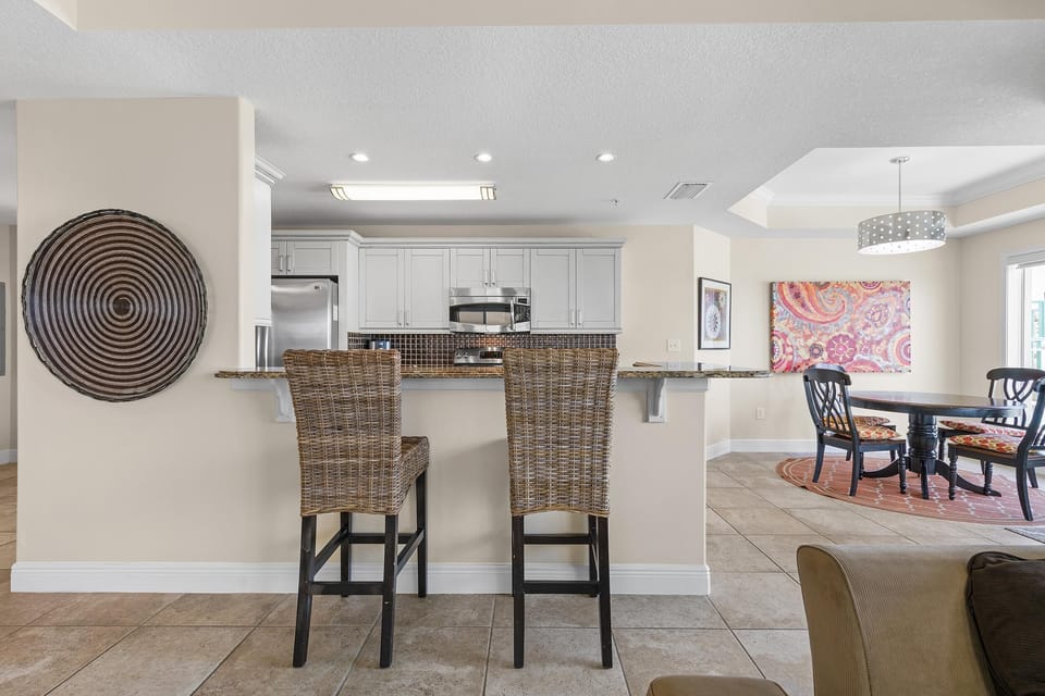 Condo, Multiple Beds (The Wave 202) | Private kitchen | Oven, coffee/tea maker, toaster, blender