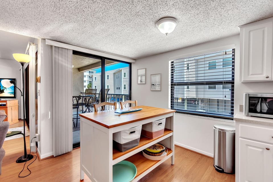Condo, Multiple Beds (Sea Club #47 - Sea Haven) | Interior