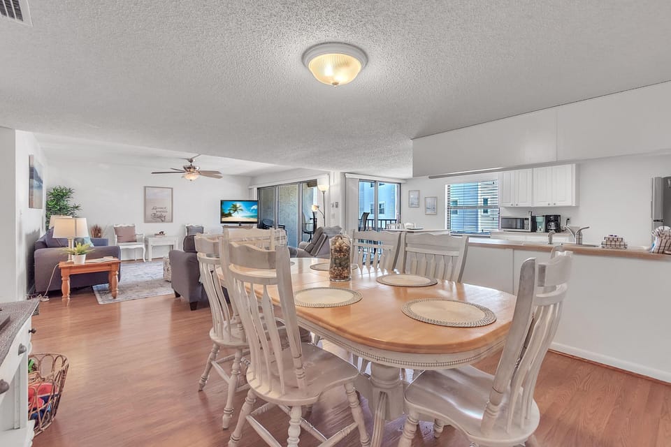 Condo, Multiple Beds (Sea Club #47 - Sea Haven) | Dining