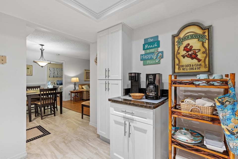 Condo, 2 Queen Beds (Sea Woods 123) | Interior