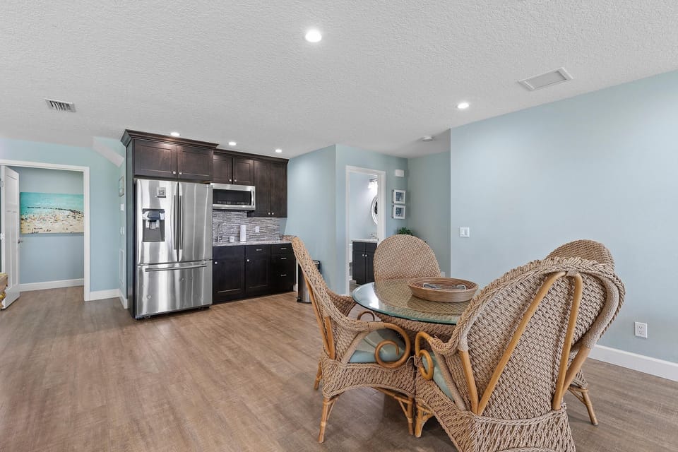 House, Multiple Beds (Ocean Dream) | Dining