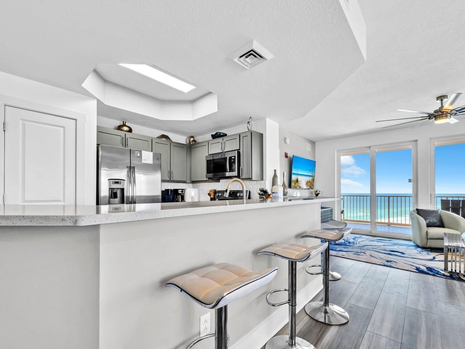 Condo, Multiple Beds (Calypso 3-2112) | Private kitchen | Oven, cookware/dishes/utensils
