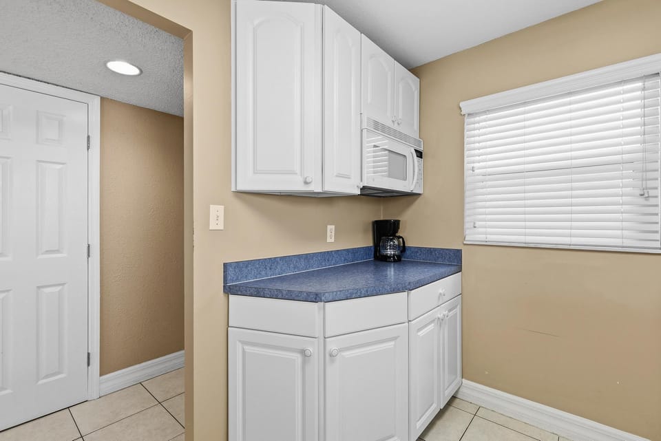 Condo, 1 Queen Bed with Sofa bed (Sea Coast Gardens II 301) | Interior