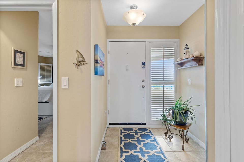 Condo, Multiple Beds (Ebb Tide 806) | Interior