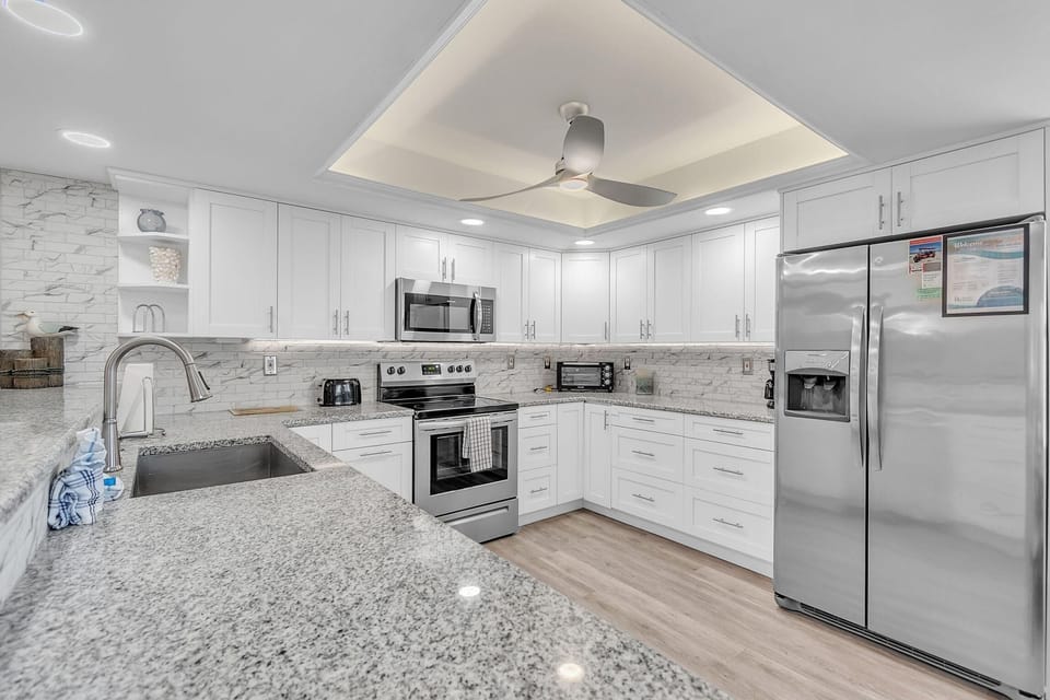 Condo, Multiple Beds (Sea Club #46 - Coastal Gem) | Private kitchen | Oven, toaster