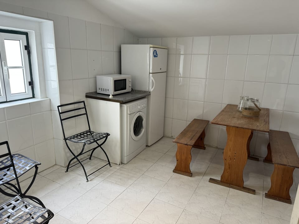 Classic Apartment, Private Bathroom, City View (Rossio Terrace) | Shared kitchen