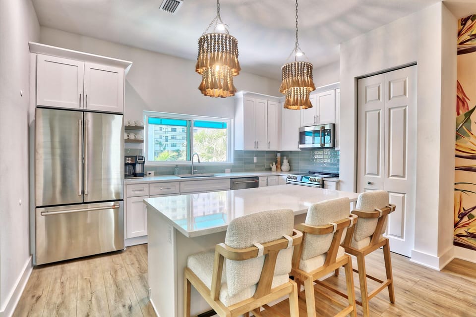 House, Multiple Beds (Azul Townhomes C1 - Sol Retreat) | Private kitchen