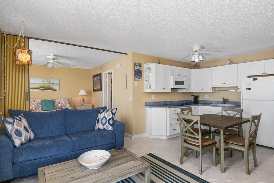 Condo, 1 King Bed with Sofa bed (Estero Beach & Tennis 1004-A) | Living area