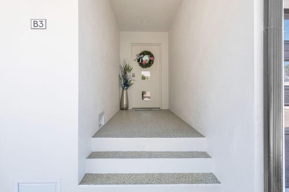 House, Multiple Beds (Azul Townhomes B3) | Interior